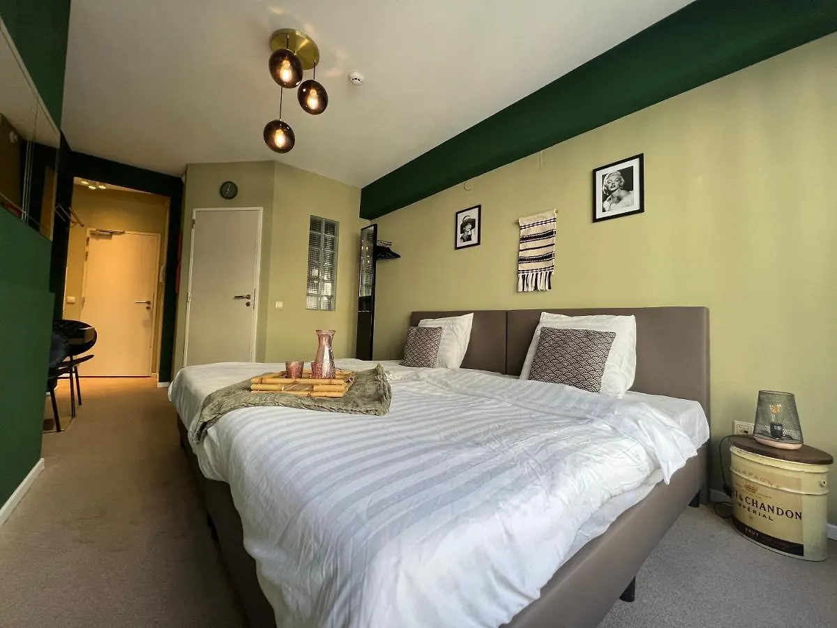 Apartment Lotelito Roomzzz Antwerp